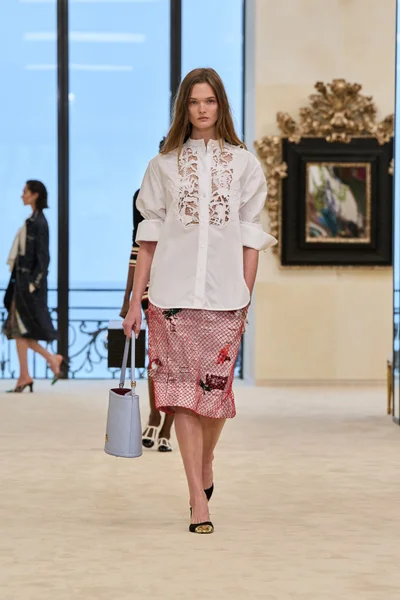 Look 68